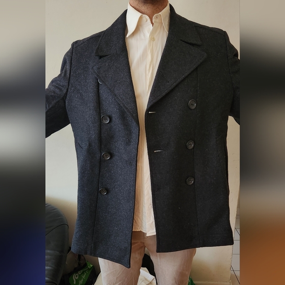 Hugo Boss Double-Breasted Wool Coat - Picture 2 of 8